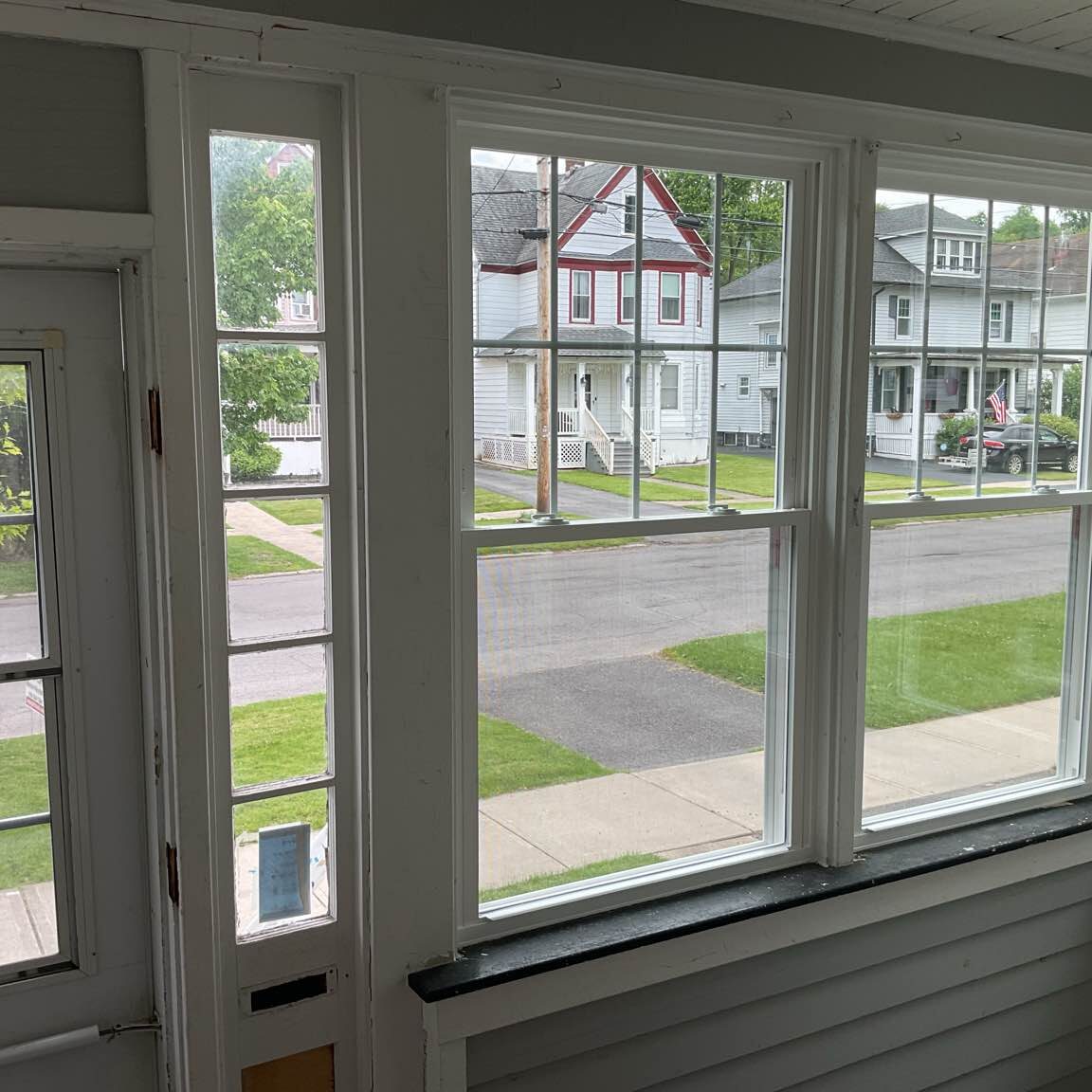 Clear views through New York Sash windows in this Utica, NY, home.