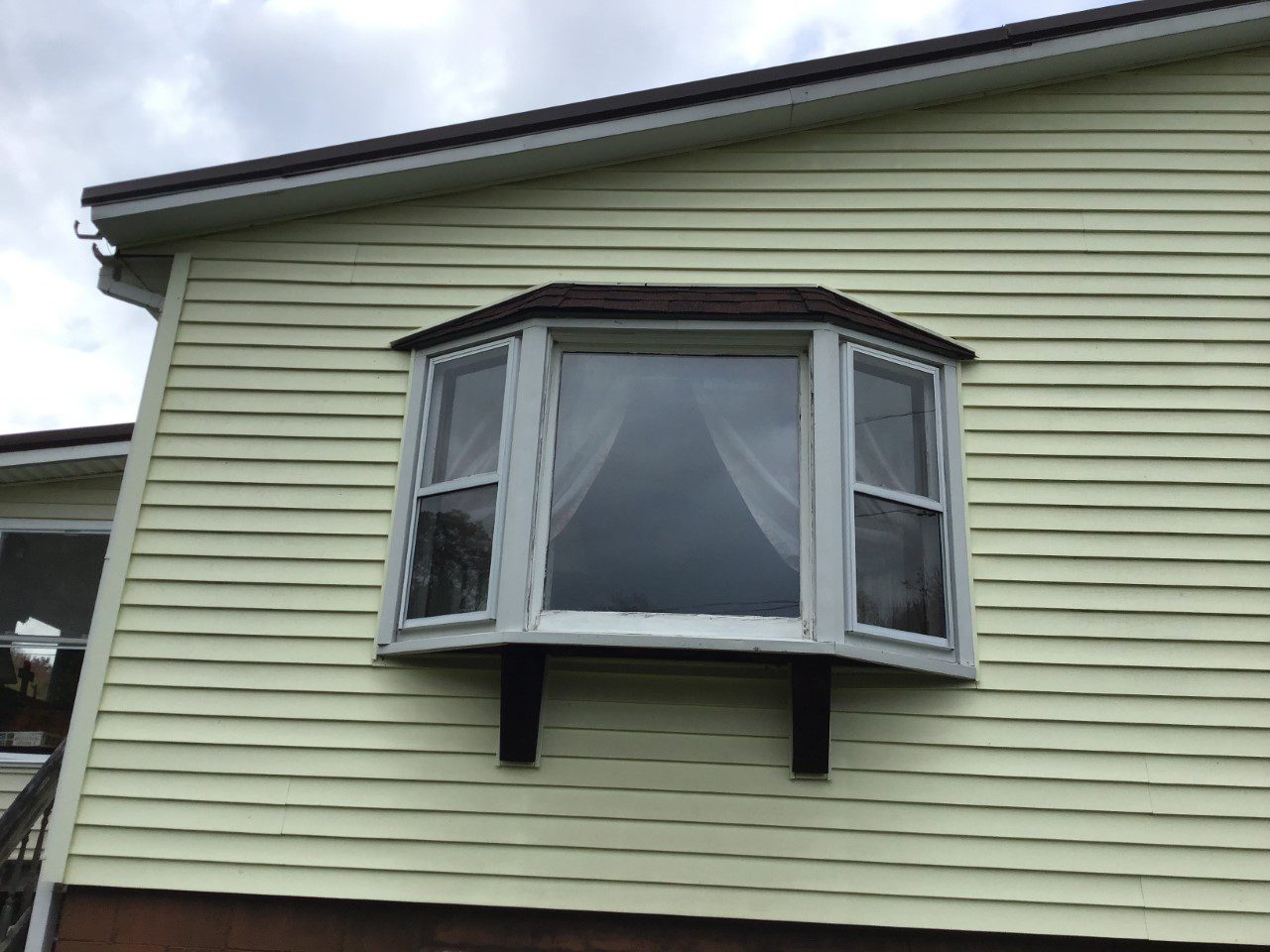 thumbnail_IMG-0667 Window Thumbnail Before